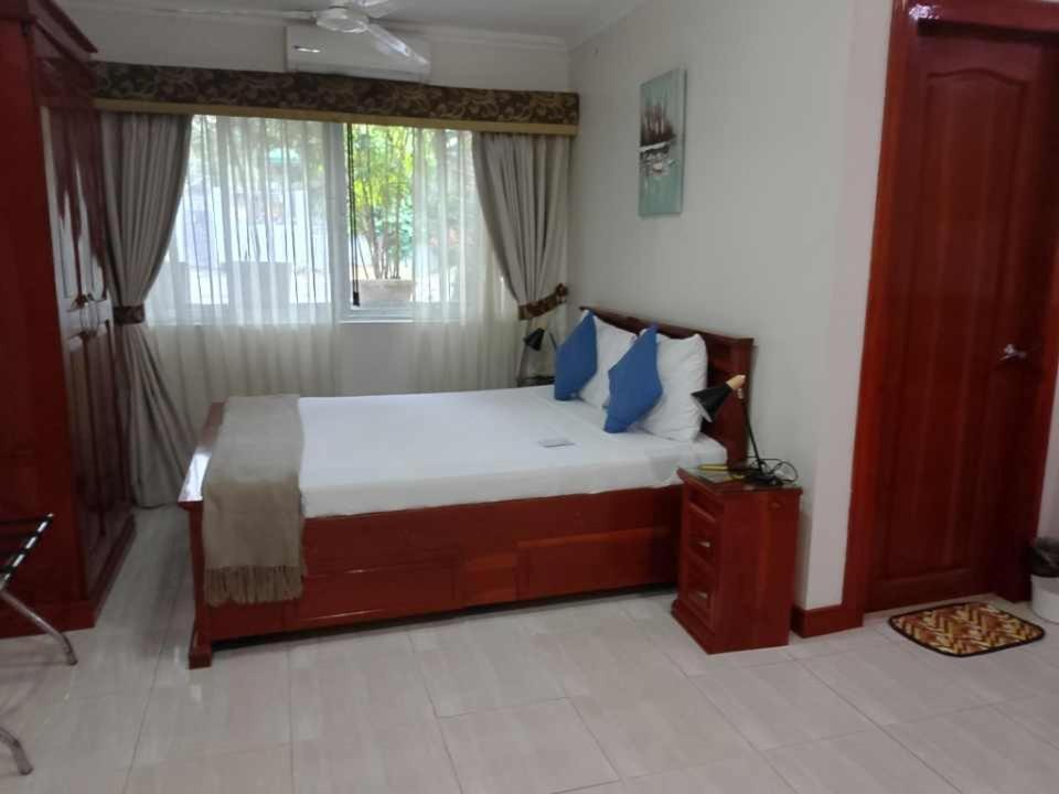 Ocean Breeze Resort Toledo Eksteriør bilde