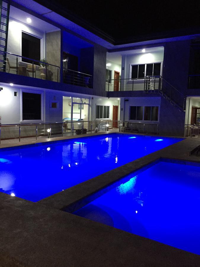 Ocean Breeze Resort Toledo Eksteriør bilde